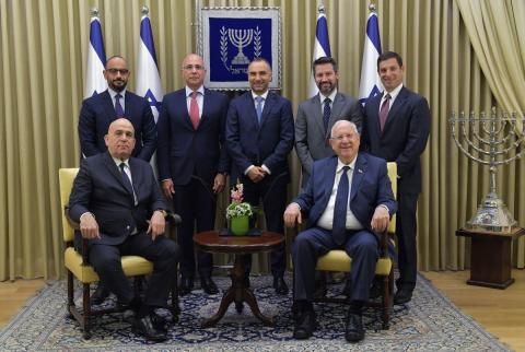 الرئيس الإسرائيلي يلتقي رجال أعمال مصريين في القدس