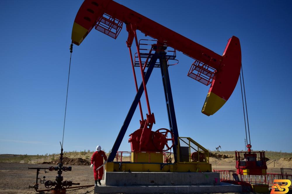 أسعار النفط ترتفع بفعل مخاوف بشأن الإمدادات بعد هجوم في الشرق الأوسط