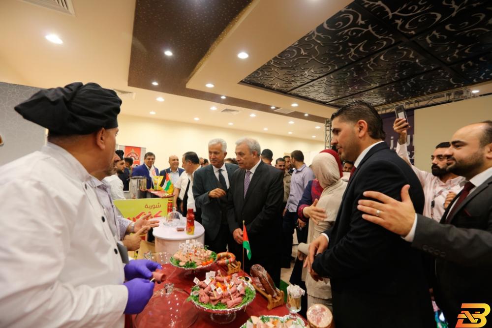 افتتاح معرض ’غذاؤنا’ الخاص بالصناعات الغذائية الفلسطينية
