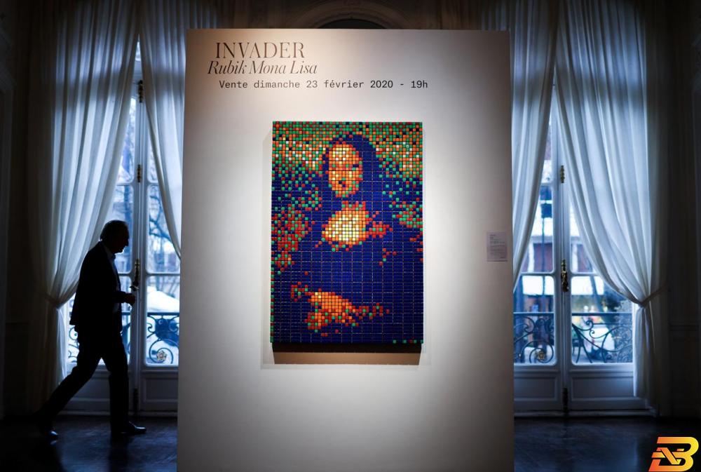 لوحة لموناليزا بمكعبات الروبيك تباع بأكثر من السعر المتوقع في باريس